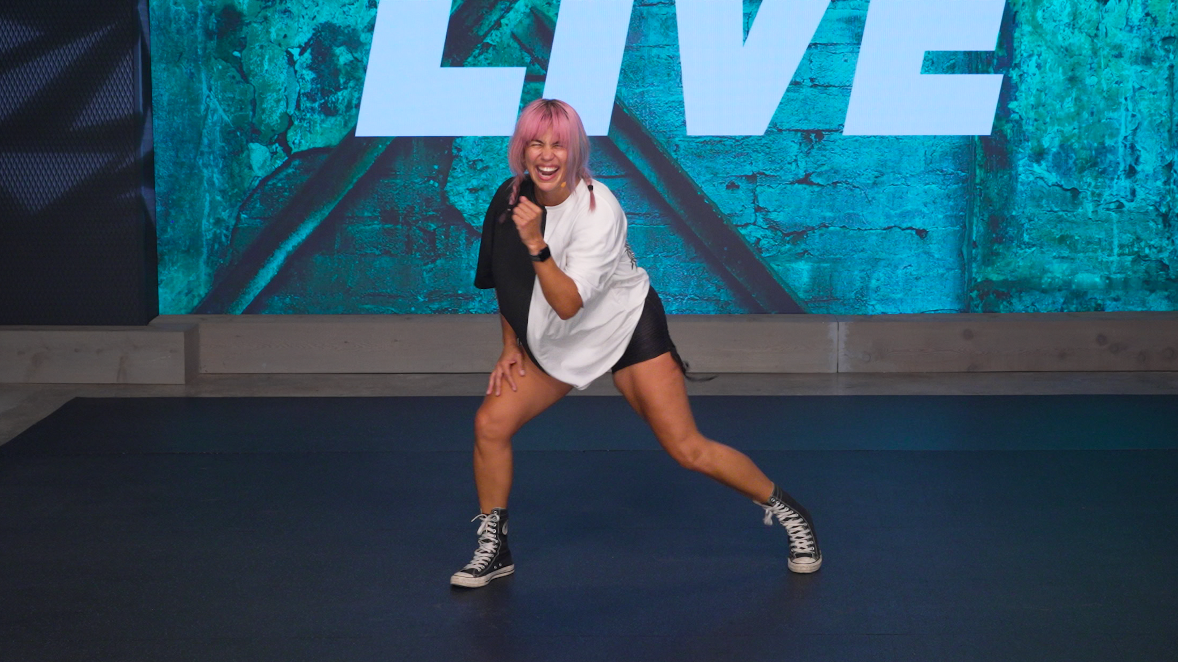 Andrea Caliente Cardio Dance